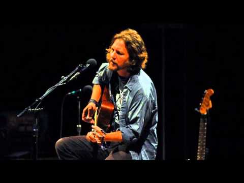 Eddie Vedder covers \