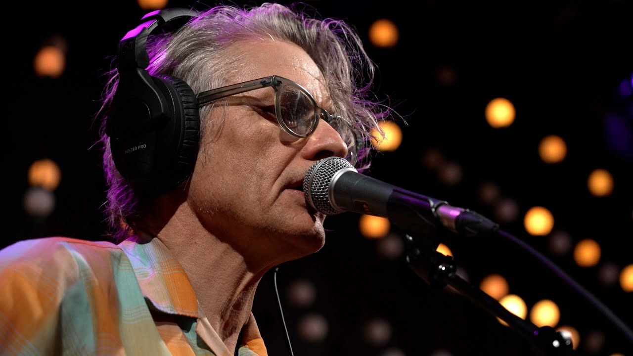在 YouTube 上觀看「Dean Wareham - The Cloud Is Coming (Live on KEXP)」 在 YouTube 上觀看「Dean Wareham - The Cloud Is Coming (Live on KEXP)」