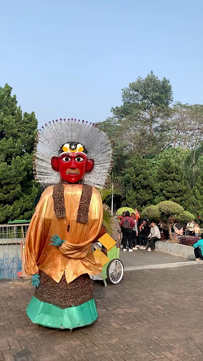 Ondel ondel kuning joget tabola bale