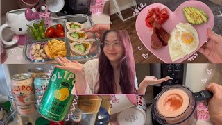 ASMR What I Eat In A Day 🍓🥑💕 by Maddie ASMR 81,045 views 1 year ago 13 minutes, 7 seconds