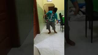 Download Lagu Alfian lagi orange justice (dancefortnite part 2) MP3