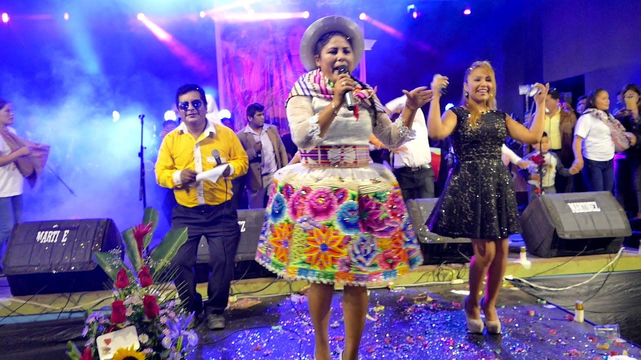 MARIFLOR GOMEZ EN VIVO - CÁSATE CÁSATE/MI CUÑADITO/AMORCITO