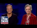 Mike Rowe and his mom talk to Tucker