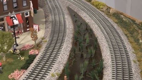 Scenery Secrets - Episode 1 - Ballasting Lionel Fastrack