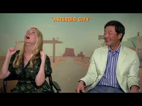 Asteroid City Interview: Hope Davis & Stephen Park Talk Wes Anderson Movie