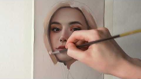 Vẽ chân dung cô gái bằng tranh sơn dầu