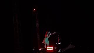 Sunidhi Chauhan live IIT rokke