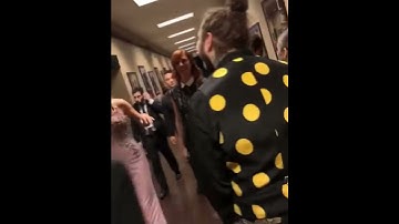 Thumbnail of Taylor Swift Praised Post Malone for Better Now backstage BBMA
