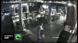 Top Channel/ Me kapele me kokën poshtë, motrat Berisha futen në lokal dhe sulmojnë Klea Prengën