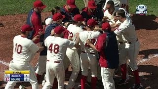 Bourn homers to win it for the Indians