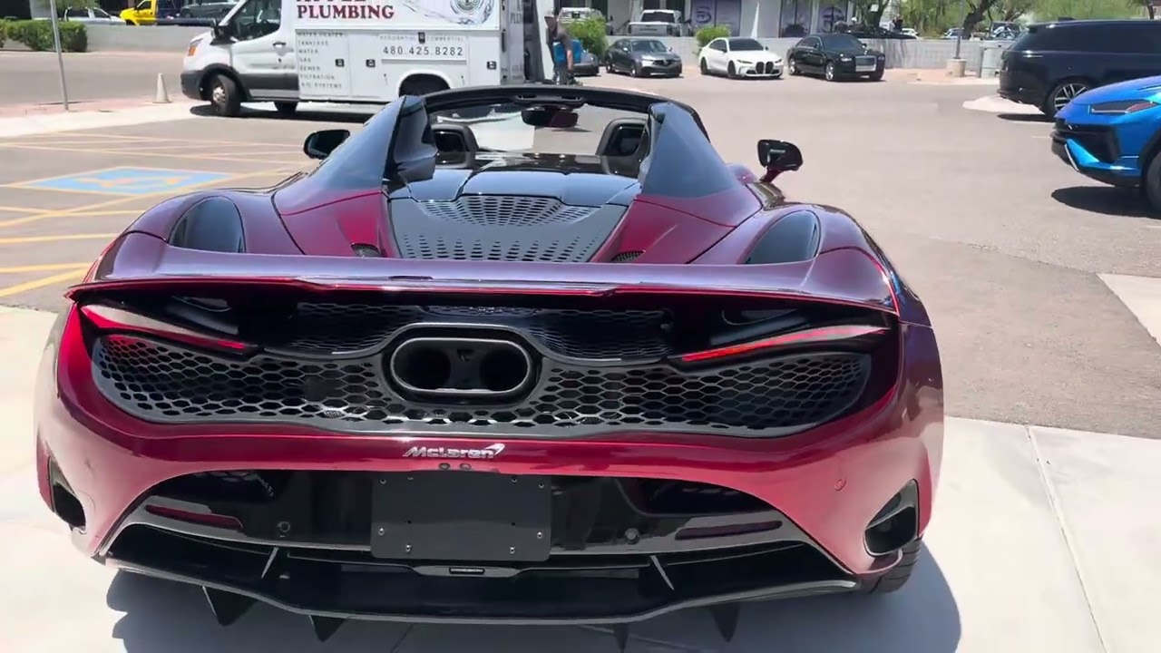 2025 McLaren 750S Spider ￼Volcano Red
