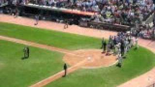 Benches-clearing argument between Giants & Dodgers 8/12/2009
