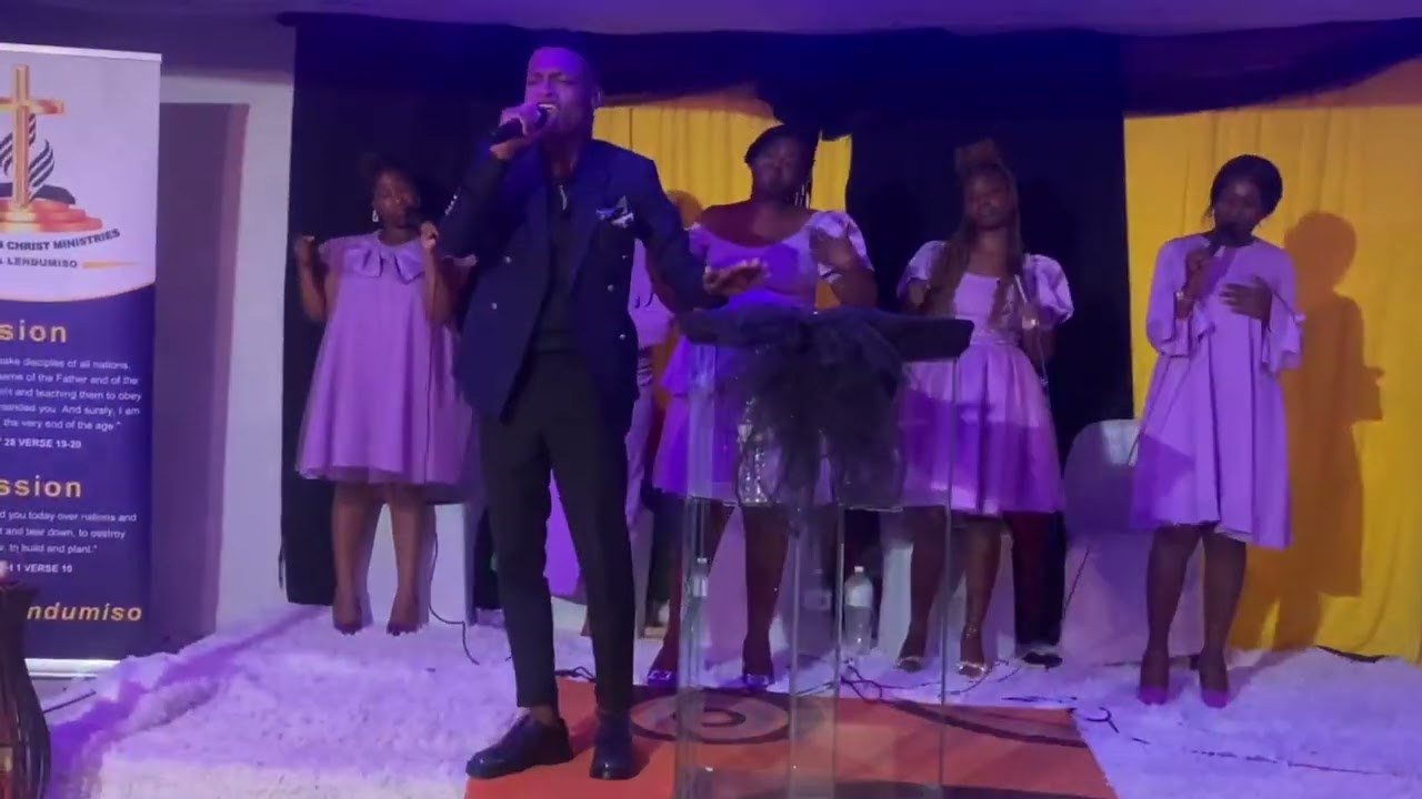 Kwenza Cele - Nkosi mabaphila (With UA Team)