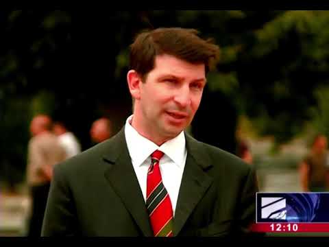 ელჩებმა ომში დაღუპულების მემრიალი გვირგვინით შეამკეს