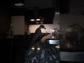 Galgo Lucas, (spanish greyhound), robando en la cocina. の動画、YouTube動画。