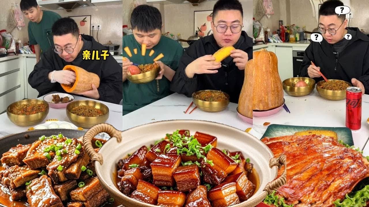 The older brother wanted to eat the chicken leg all by himself, but the younger brother ate it all.