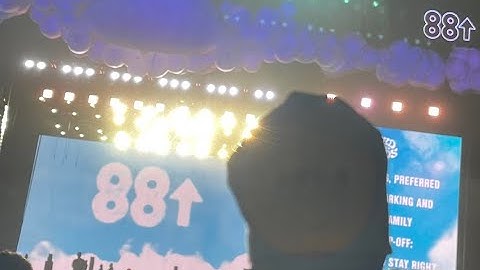 LIVE | California at Head in the Clouds LA 2022 by 88Rising people☁️😍☁️