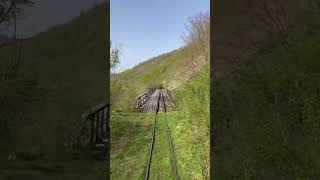 Экскурсионный поезд УЖД на горной узкоколейке / Горы, реки, поезда! / Mountains, rivers, trains!