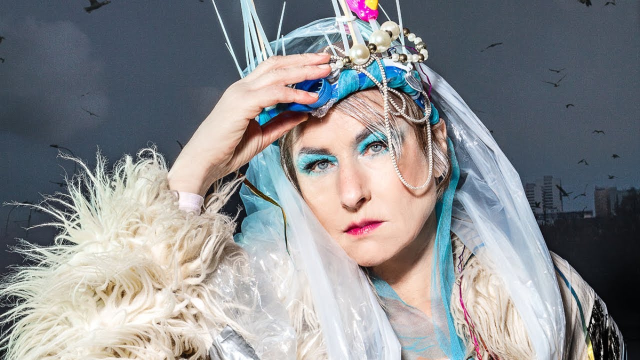 Queen Lear (Teaser) | Maxim Gorki Theater