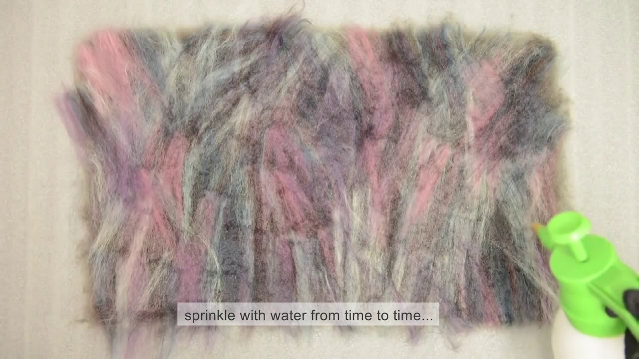 Impressionistic design with viscose fibers