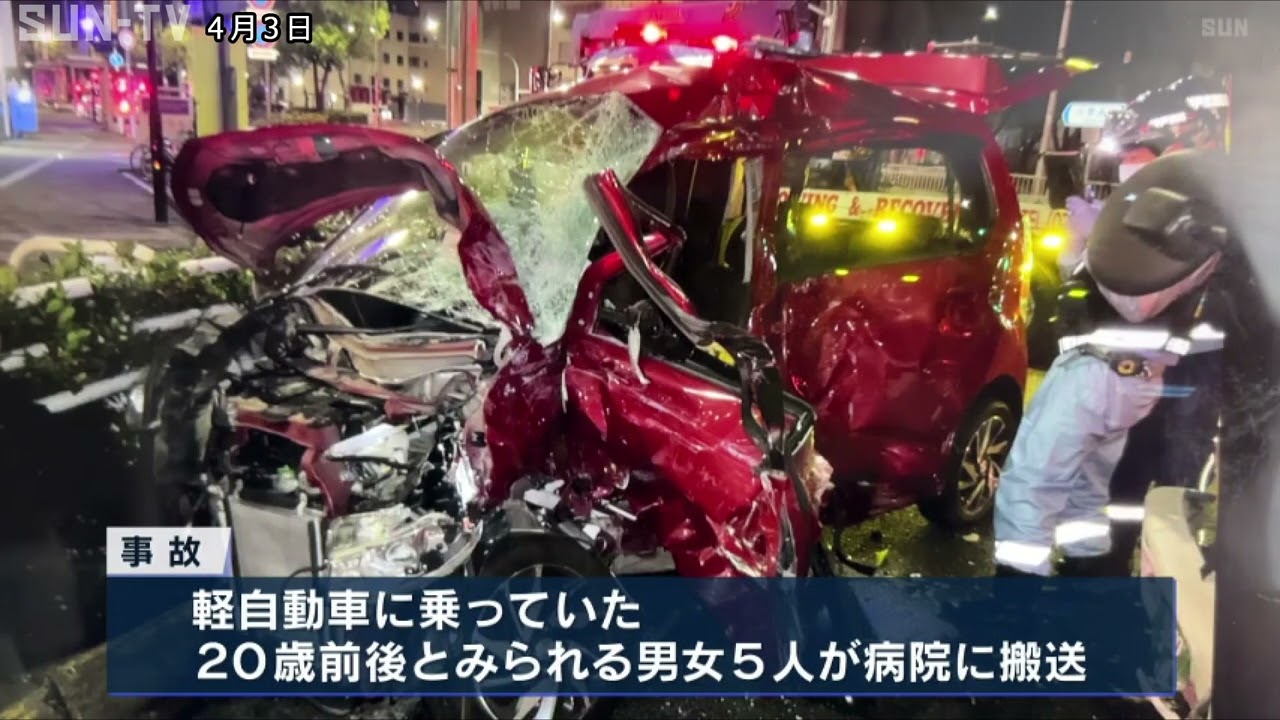 In Hyogo Ward, Kobe City, a truck and a light vehicle collided
