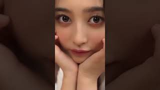 圧倒的な目力で見つめてくる井上和