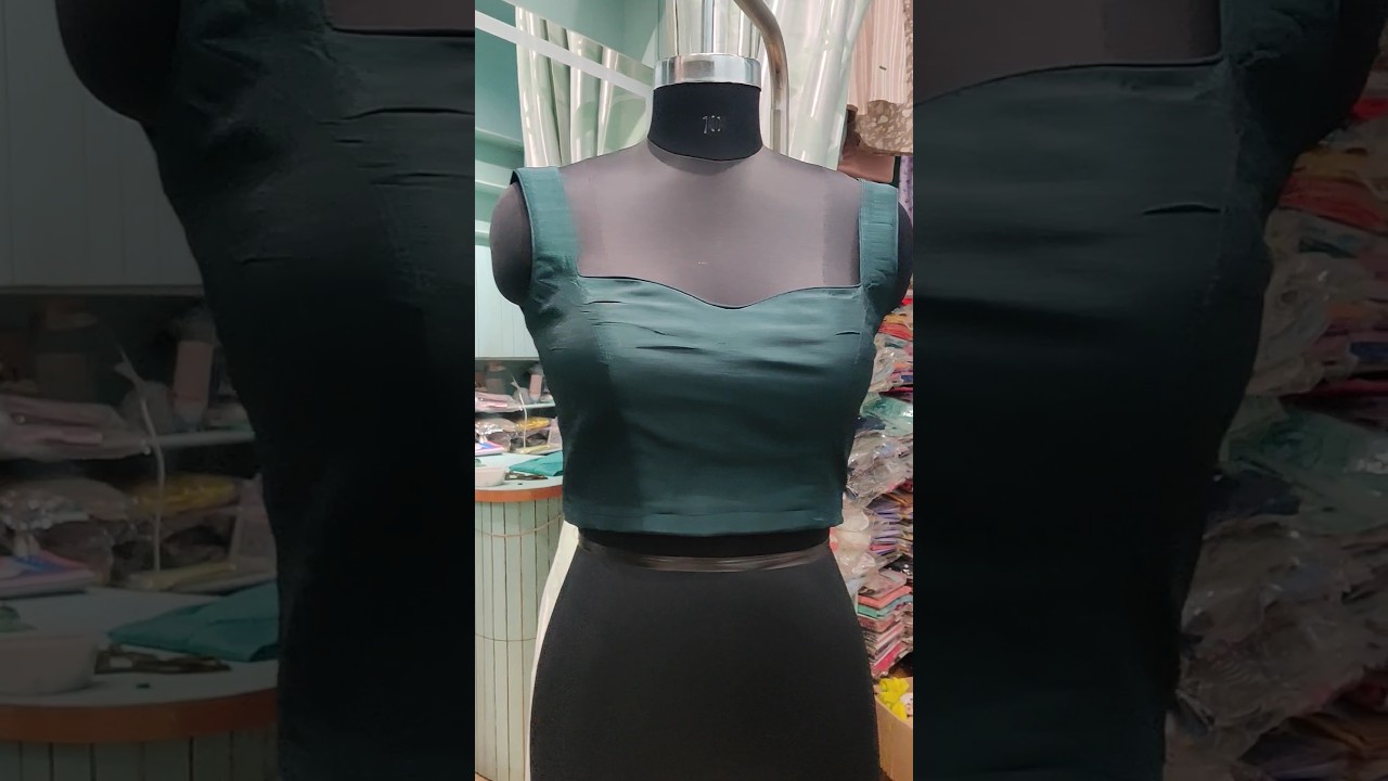 Sweet Heart Shape Neck In Fustan
