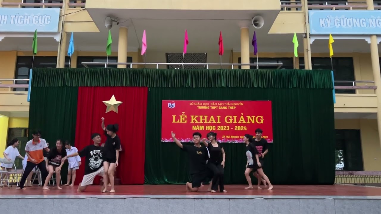 - Hát múa: Chào năm học mới (bản tập)