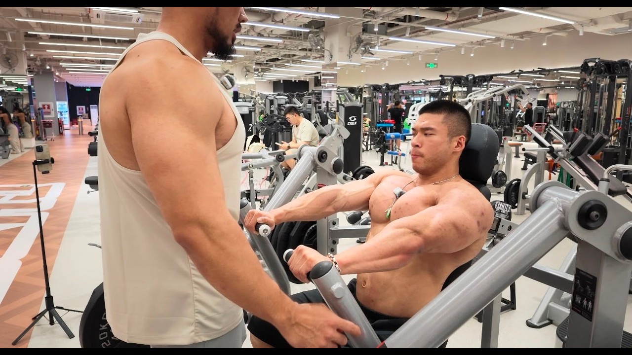 11 days out vlog 搵教練彭老師操胸同後腿(Chest and Hamstrings) 縮圖