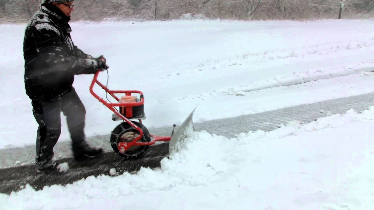 ELEKTRO AKKU Schneeräumer SCHNEEFUCHS SCHNEESCHIEBER mit irrer Schubkraft 