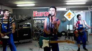 Vunk - Lacrimi de coniac Live in Garajul Europa Fm 17 Aug 2011