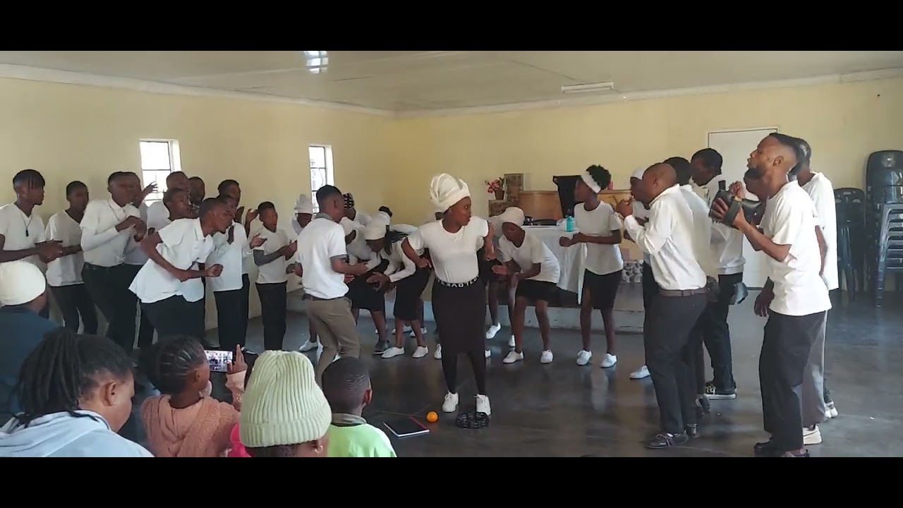 Esaleyona Reatlegile from @Mafikeng