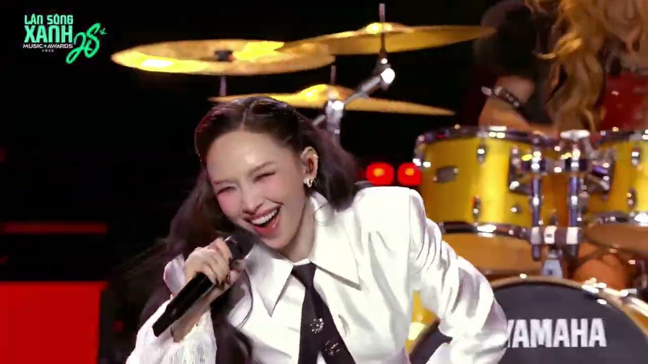 MASHUP ROCK THIỆP HỒNG || GUITARCAM LIVE AT LÀN SÓNG XANH 2025