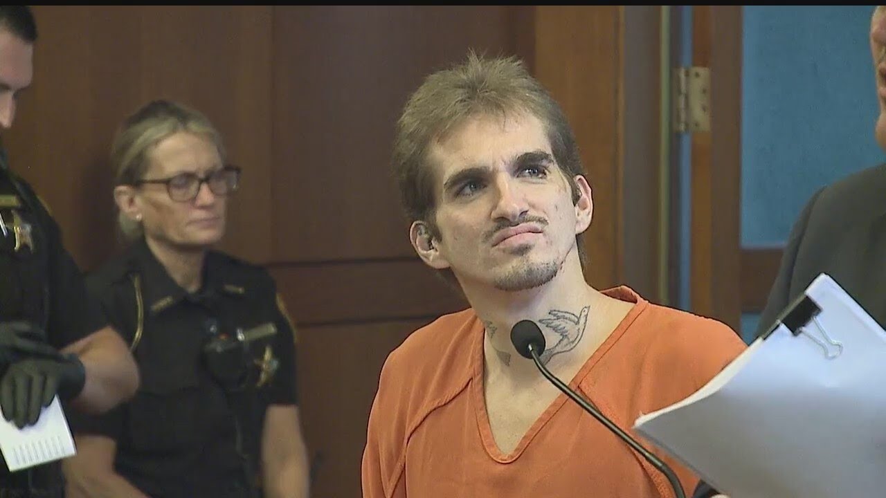 Man facing arson charges in Girard pleads not guilty - YouTube