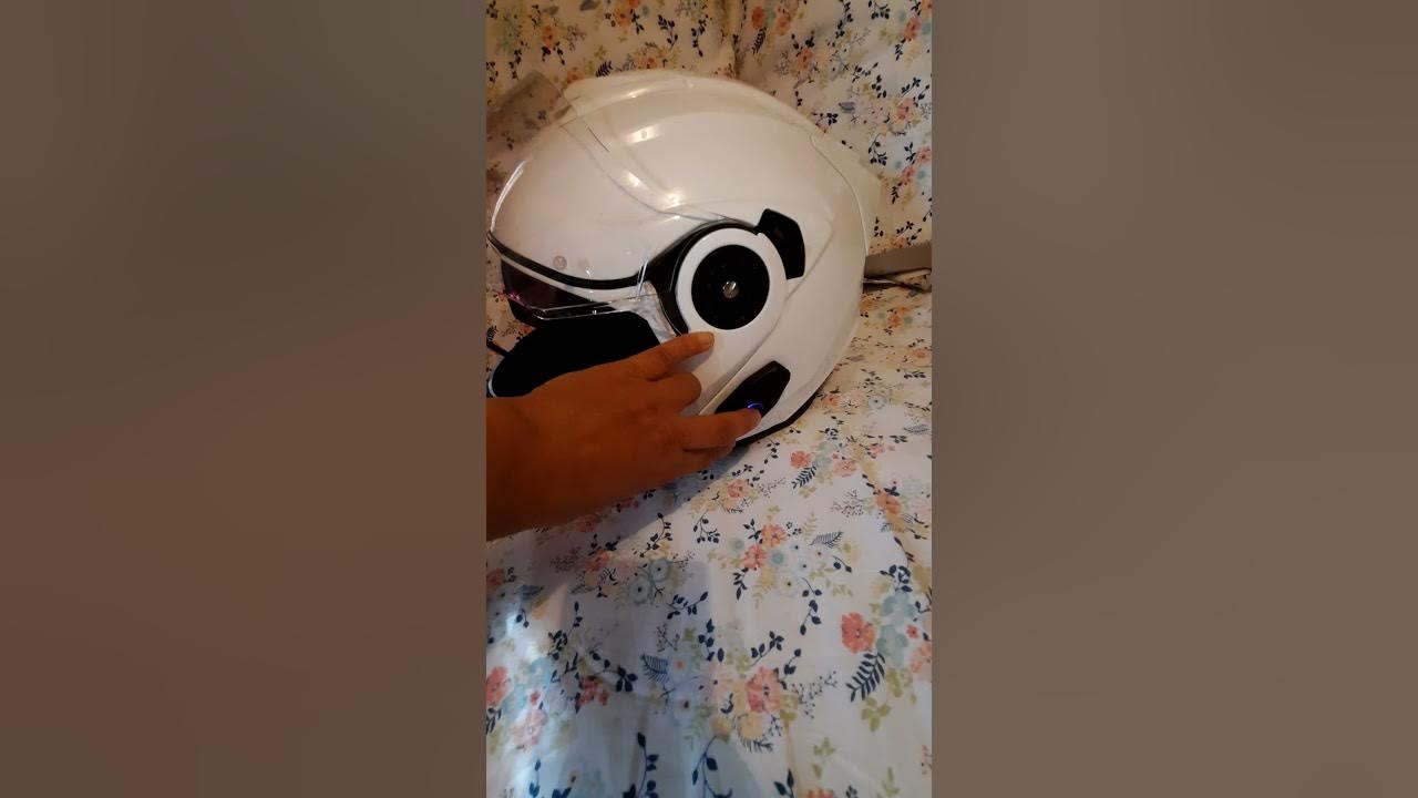 How to connect bilt helmet Bluetooth into smart phone. YouTube