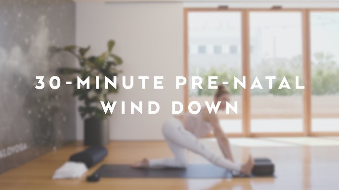 30-Minute Alo Yoga Pre-Natal Morning Flow with Andrea Bogart 