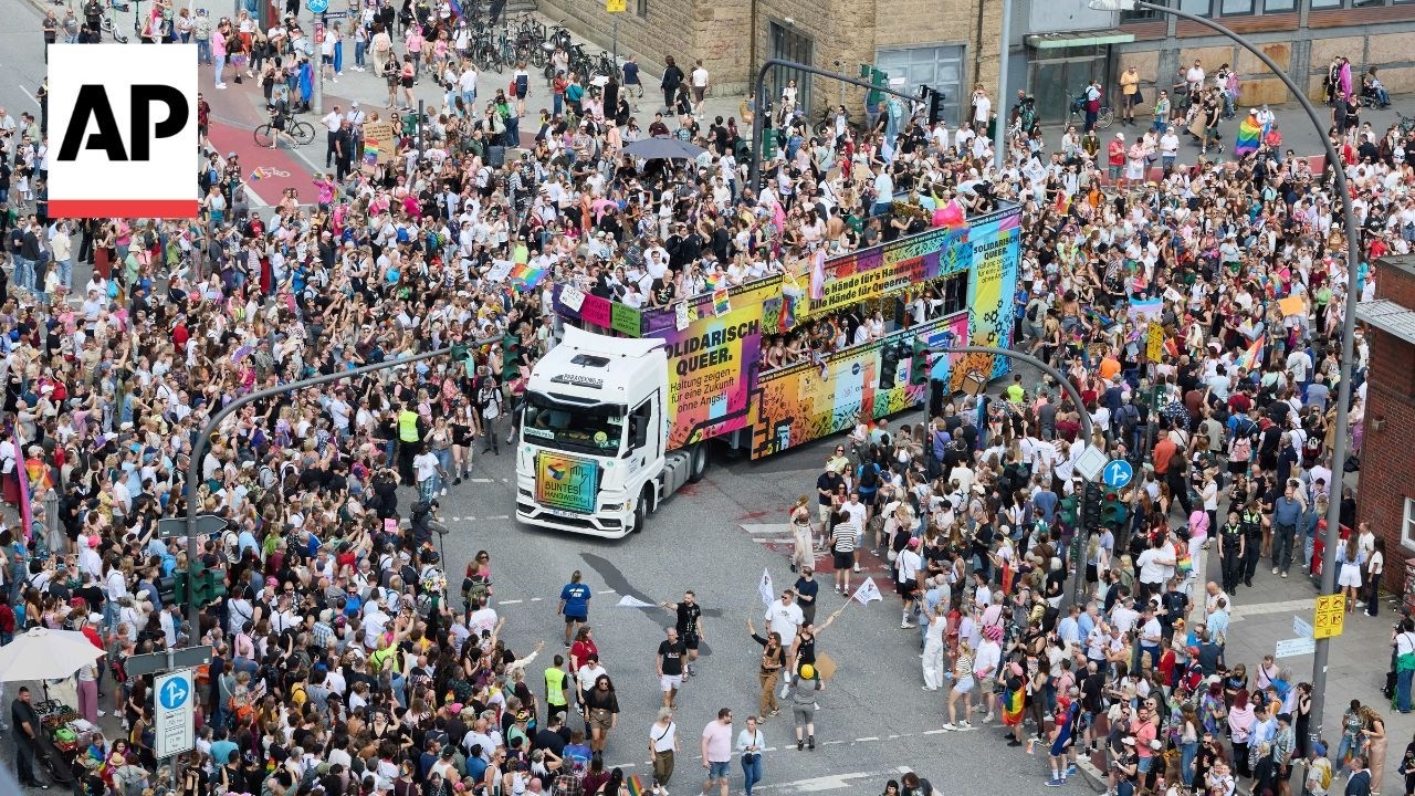 Hundreds of thousands attend Hamburg Pride Parade a week after Berlin attack