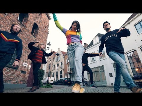 MINKA - Wandelen Wandelen (Whoop!) *Official Video*