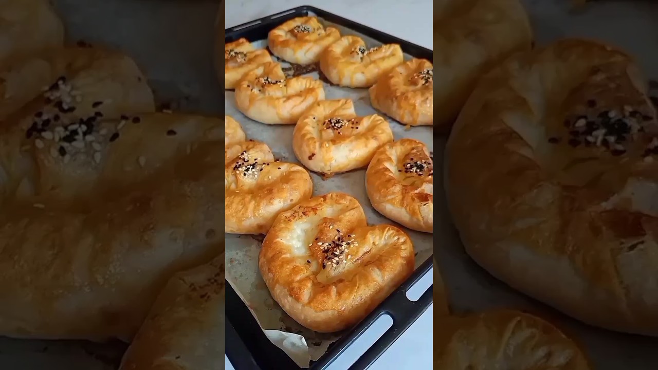 Hazır Yufkadan BÖREK TARİFİ #short #shortvideo #shortsvideo #yemek #keşfet #videos #videoshort Hazır Yufkadan BÖREK TARİFİ #short #shortvideo #shortsvideo #yemek #keşfet #videos #videoshort