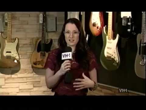 Ingrid Michaelson hosts VH1 Top 20 January 10, 2015 from Guitar Time Square. - YouTube