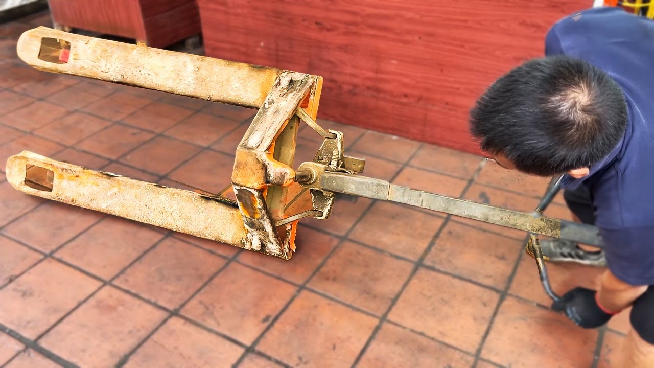 A Talented Mechanical Engineer Restores And Operates An Unlimited