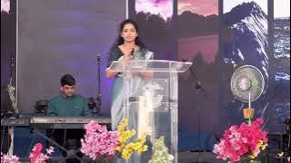 Daveedu Pattanamandu Raraju Puttinadu “ live song by Sis. Mary Lillian Christopher