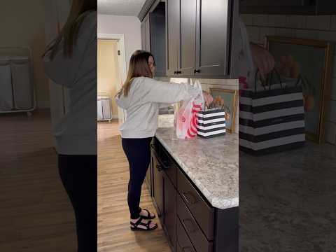 🛍️🛒 toddler-free errands