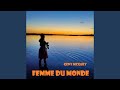 Femme du monde