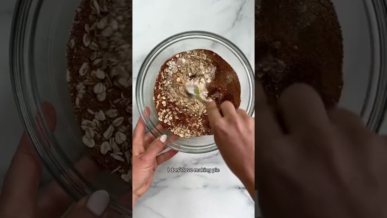 🍓Crumble Pie Bars - SO good, Gluten free, refined sugar free. Recipe below ⬇️