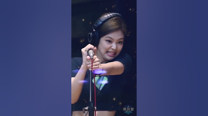 I can't take out the microphone. JENNIE's fan cam