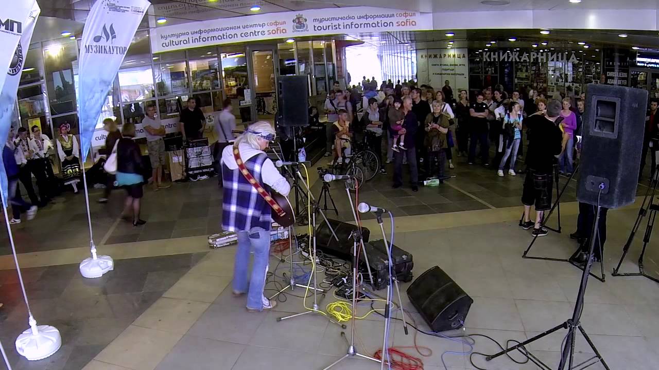 17.06.2014 - подлеза на СУ - "Споделяме МУЗИКА, ЕМОЦИЯ, КУЛТУРА"