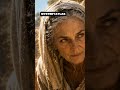 ¡Aracne reta a Atenea! Diosa de la Sabiduría vs Humanos