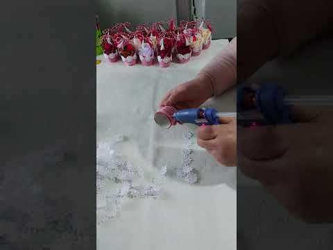 mărțișoare handmade cu trandafiri parfumați din săpun.