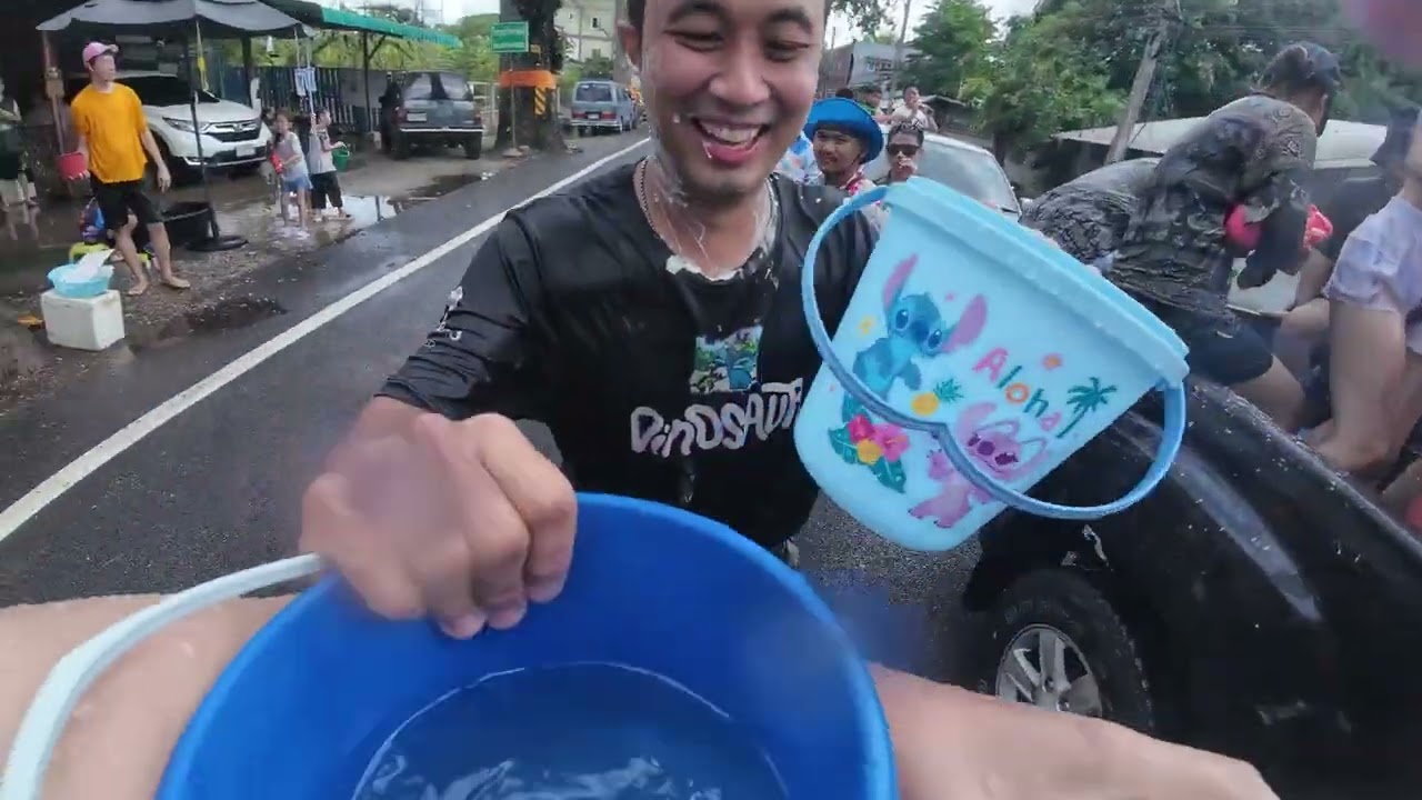 สงกรานต์ ถนน ต้นยาง เชียงใหม่ วันที่ 14 เมษา 68